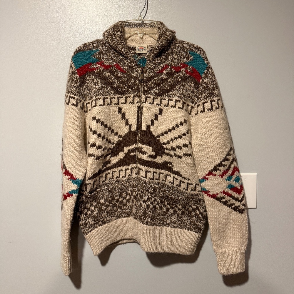 Sun & Wave Zip Cowichan